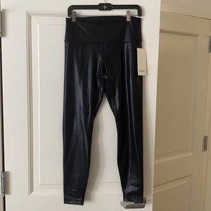 Lululemon Wunder Under leggings